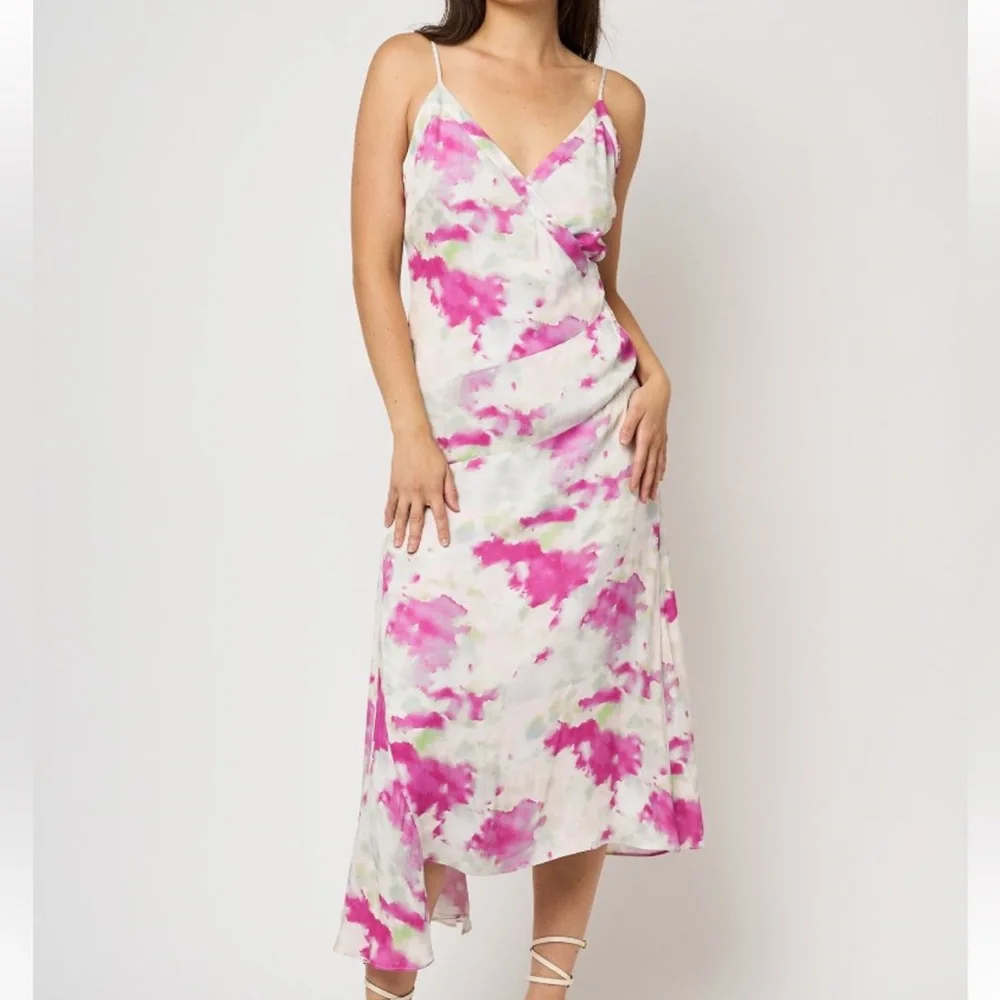 Joie Dami Asymmetrical Hem Floral Dress Size 2 NWT - Picture 2 of 6